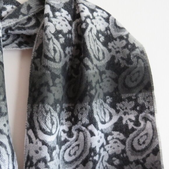 Softer Than Cashmere Black Gray Paisley Motif Unisex Scarf with Fringe - Picture 6 of 12